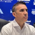 “En el fútbol no hay tiempos y vamos por ese camino”: Vicente Sánchez y sus palabras tras la derrota de Emelec