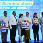 Gobierno entrega textos escolares gratuitos para 1,6 millones de estudiantes del régimen Costa-Galápagos