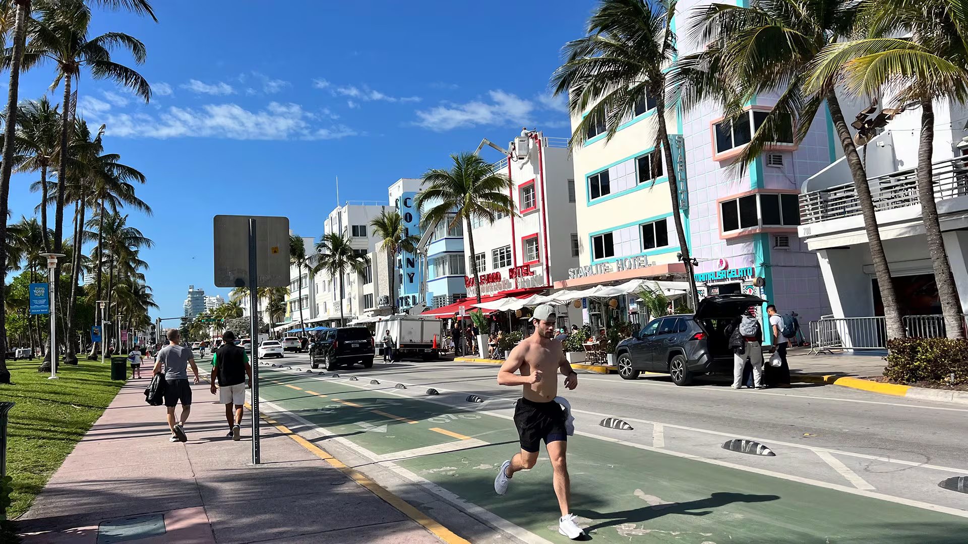 El Servicio Meteorológico Nacional emite alertas por calor extremo en Miami y recomienda evitar la exposición prolongada al sol