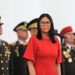 Delcy Rodríguez llega a La Haya para defender a Venezuela ante la CIJ