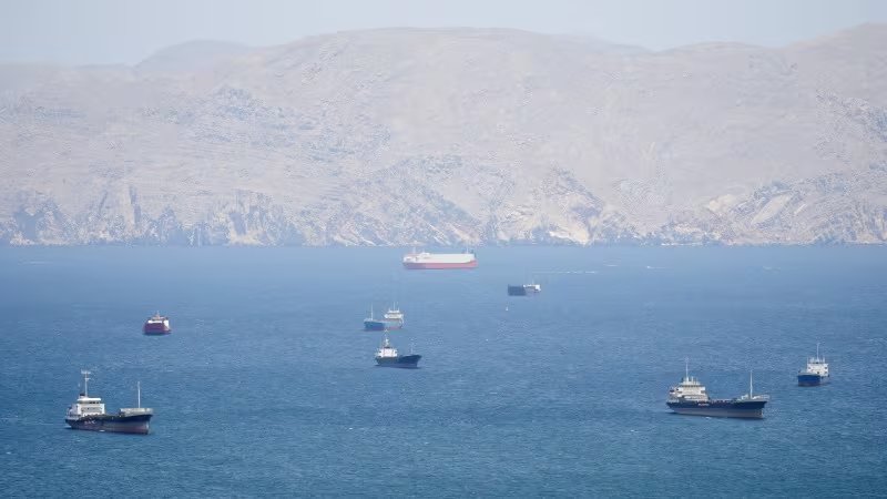 El estrecho de Ormuz es clave para el tránsito de cerca del 20% del comercio mundial de petróleo y gas natural (Reuters)