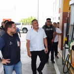 Gobernador inspecciona gasolineras tras quejas ciudadanas de paralización de ventas