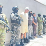 ‘Carepapa’ y alias ‘R’ cayeron en Quito: el operativo que destapó armas, explosivos y dinero falso vinculado a los Lobos