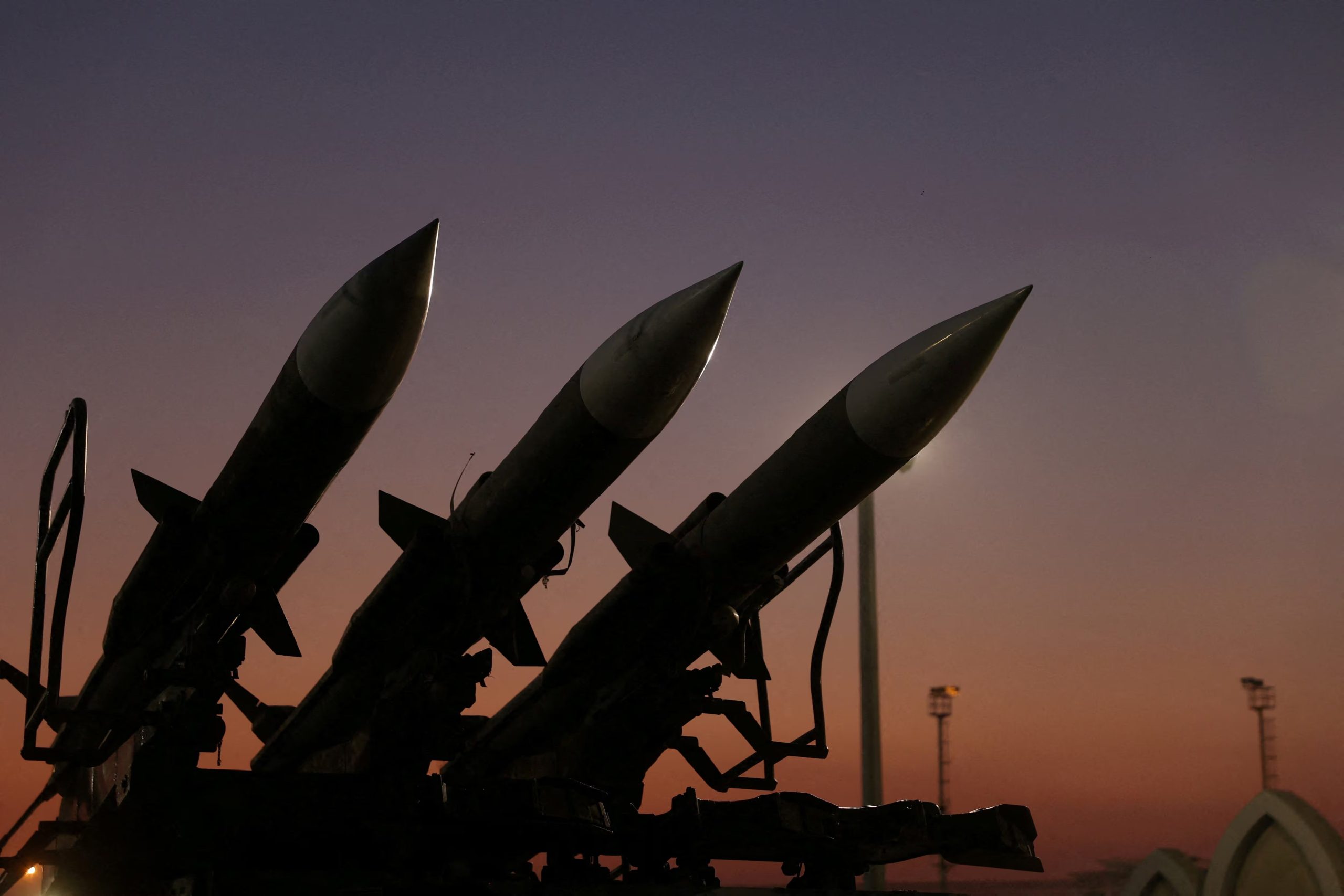 La negativa del Irán a renunciar a su programa nuclear sigue siendo la principal dificultad para lograr un cauerdo de paz. (REUTERS/ARCHIVO)