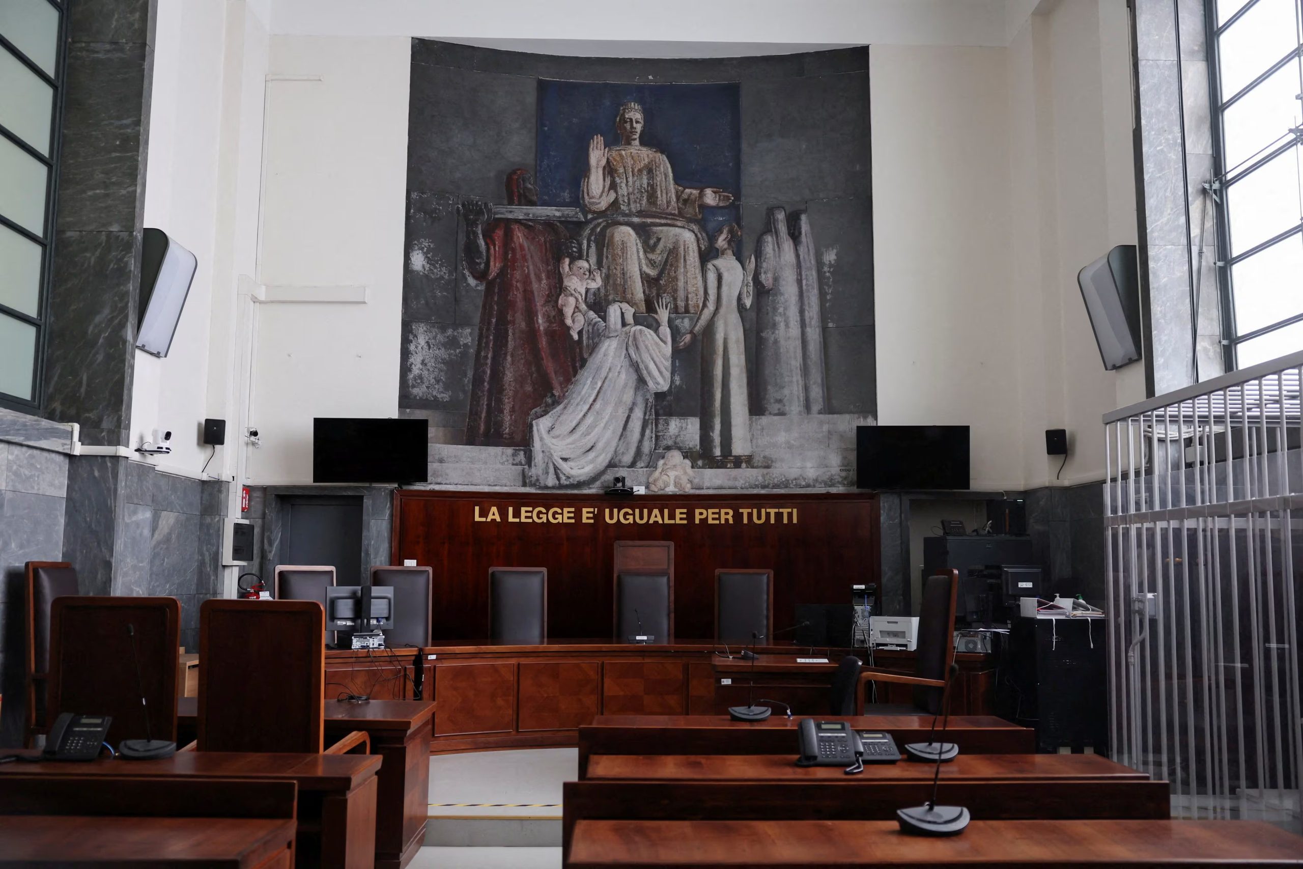 El año pasado, el Tribunal Constitucional italiano declaró inconstitucional negar la filiación a madres no biológicas en familias homoparentales (Reuters)