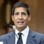 Kevin Warsh jura como presidente de la Fed ante Trump en la Casa Blanca