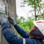 Alivio a planillas de luz se aplicará a consumidores residenciales de Guayas, Los Ríos, Manabí, Santa Elena, El Oro y Quito