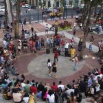 Guayaquileños y visitantes eligen el Malecón Simón Bolívar para pasear en este feriado