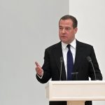 Medvedev: ‘Los sueños de paz terminaron’ tras ataque con dron en Rumania