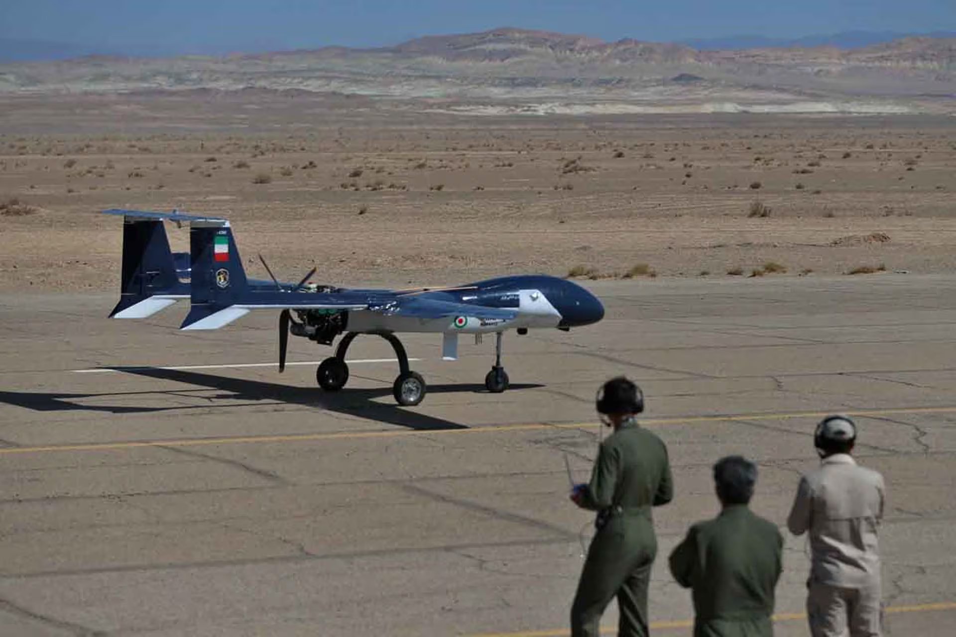 Emiratos Árabes Unidos interceptaron dos drones iraníes mientras el alto el fuego en Oriente Medio sufría una fuerte presión.