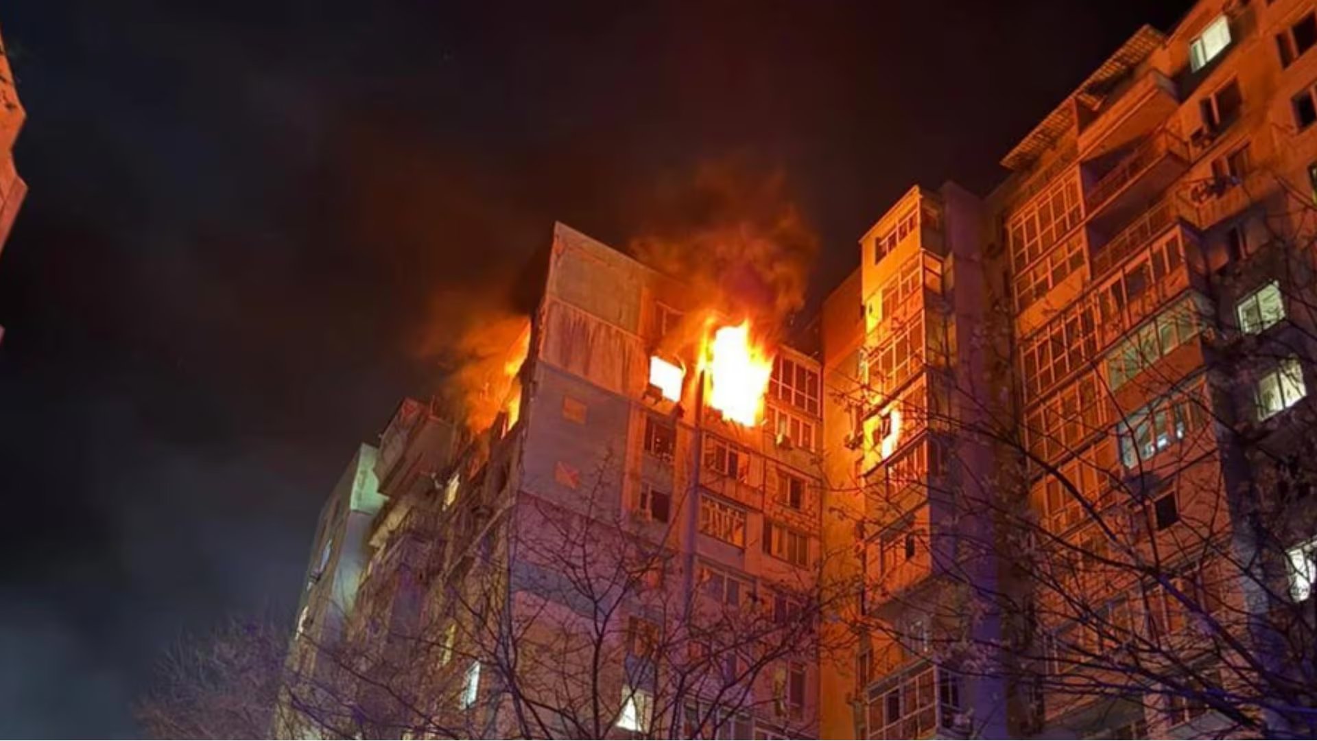 Odessa sufrió un bombardeo por parte de las tropas rusas en la madrugada de este viernes ()