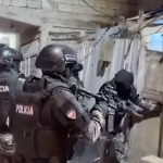 Policía despliega operativos y allanamientos contra grupos delictivos en Guayaquil en sexto día de toque de queda