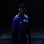 NUEVA INDUMENTARIA: Chelsea hace oficial su camiseta 2026 con el parche de campeón mundial