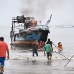 Un bono de contingencia recibirían afectados por incendio de embarcaciones en Manta