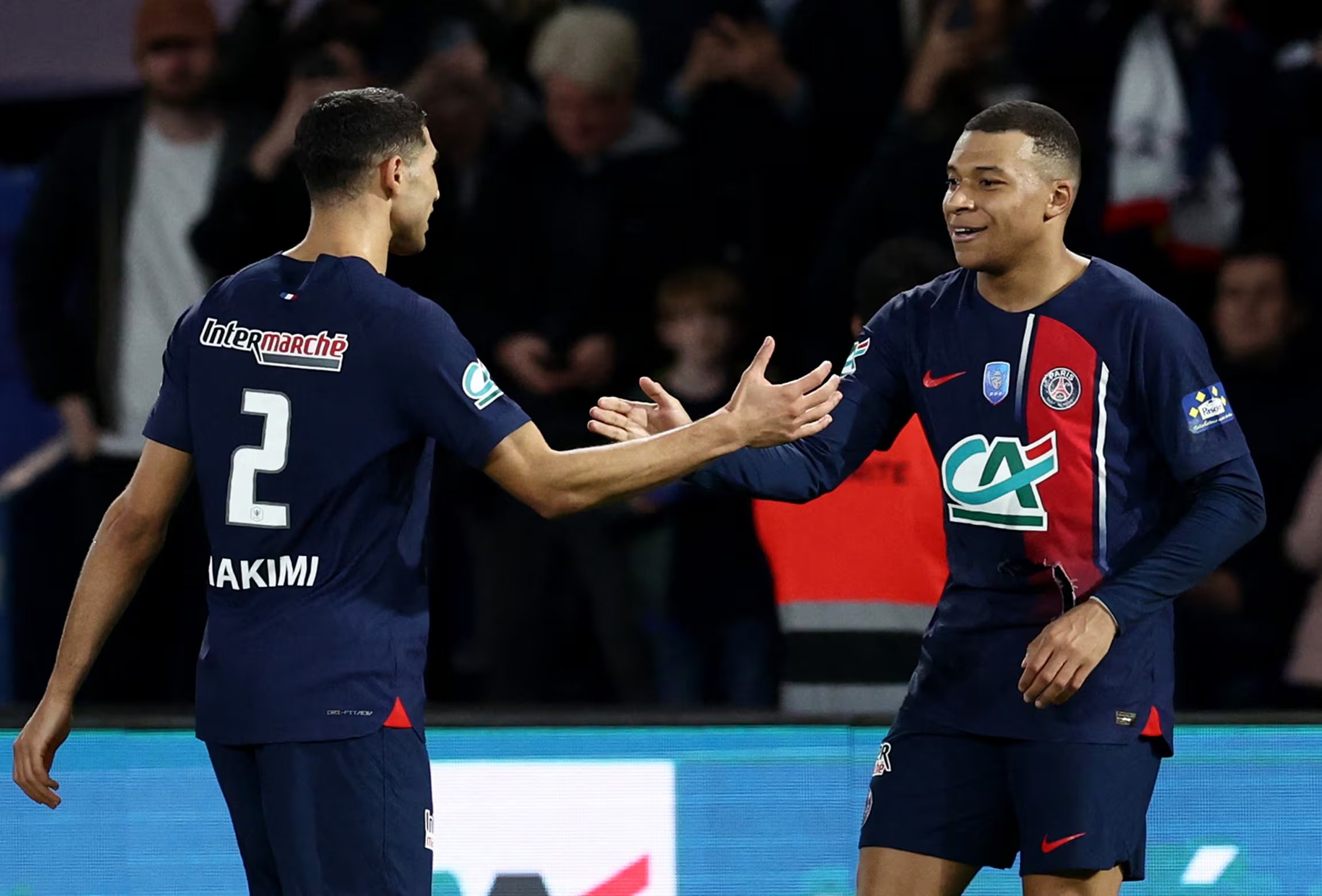 Mbappé y Hakimi een el PSG. (REUTERS/Stephanie Lecocq)