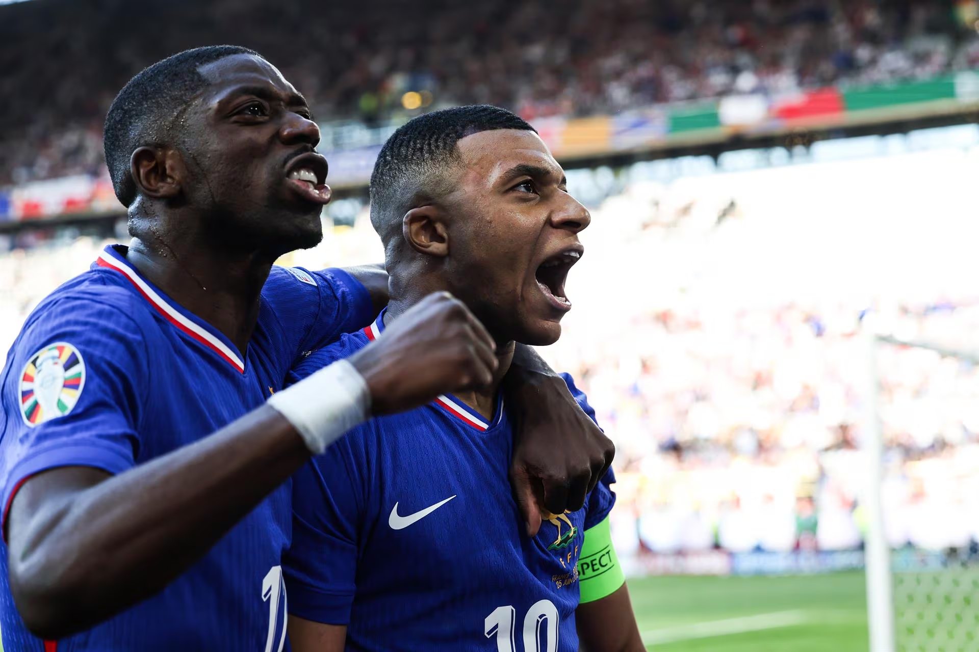 Dembélé le habría pedido más compromiso defensivo a Mbappé