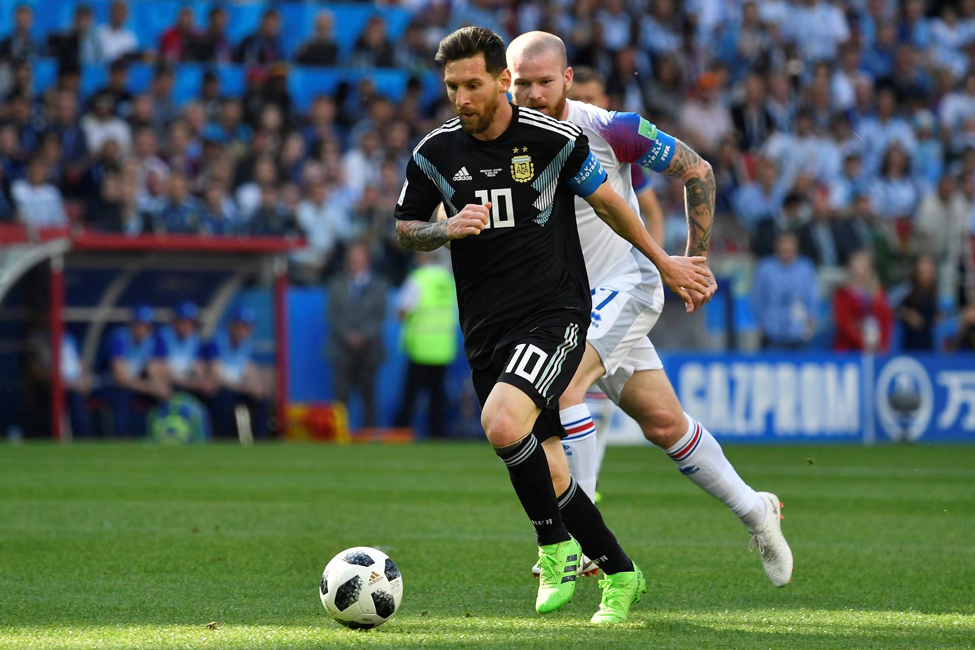 Argentina empató con Islandia en su debut en el Mundial 2018 y Messi falló un penal (AFP PHOTO/Alexander NEMENOV)