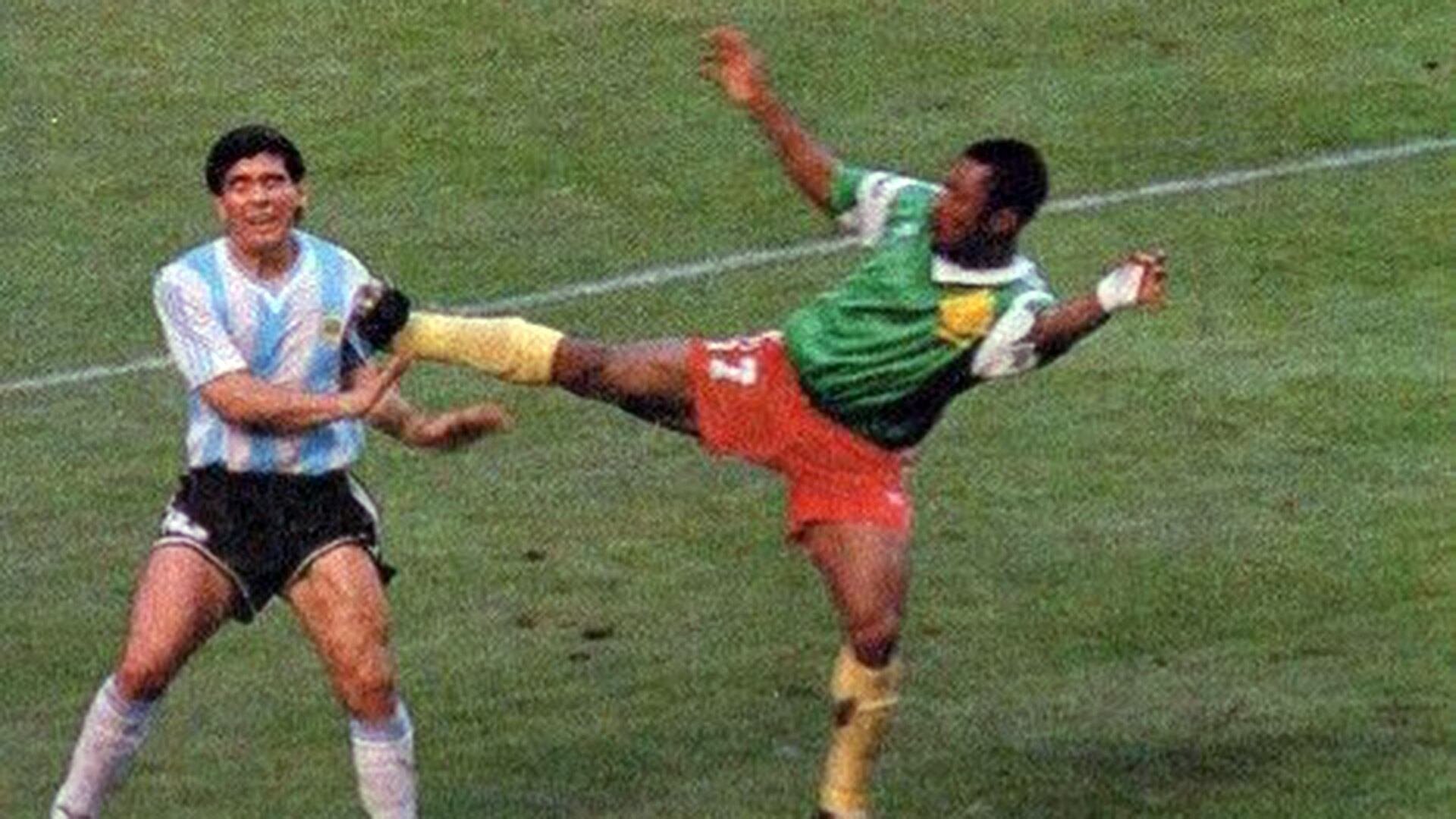 Camerún le ganó a la Argentina el partido inaugural de Italia 90. Los futbolistas del elenco africano golpearon sin piedad todo el partido a Maradona y Caniggia