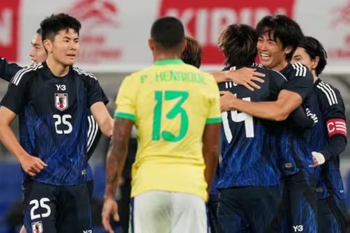 La celebración de Japón tras remontarle a Brasil un 2-0 en contra en un amistoso del 2025. - créditos: Eugene Hoshiko