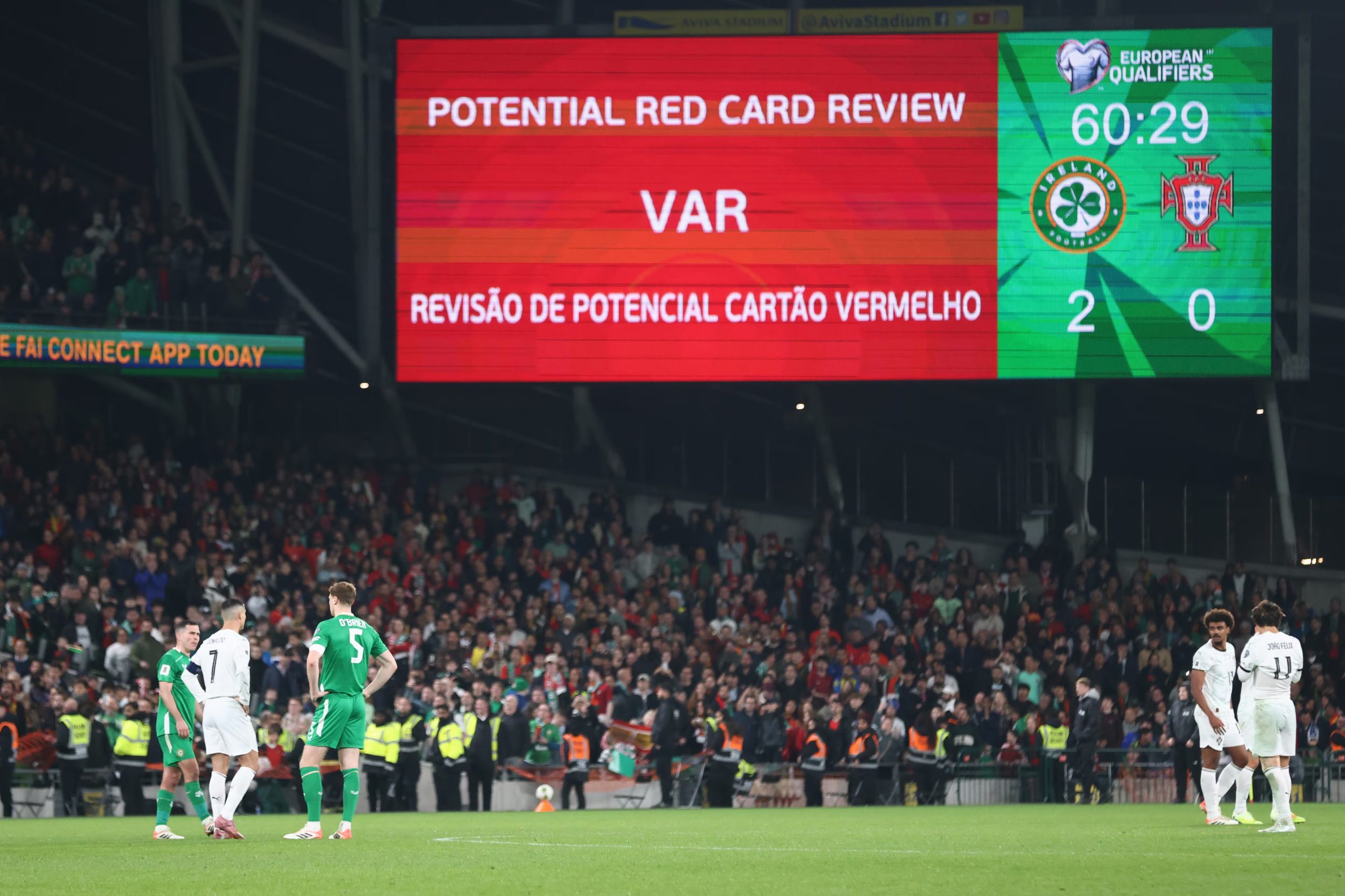 Irlanda superó a Portugal por 2-0 en las eliminatorias, con expulsión de Cristiano Ronaldo - crédito Peter Morrison/AP