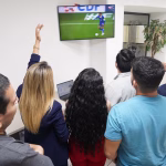 Empresas ajustan horarios para que sus trabajadores puedan ver los partidos más importantes del Mundial