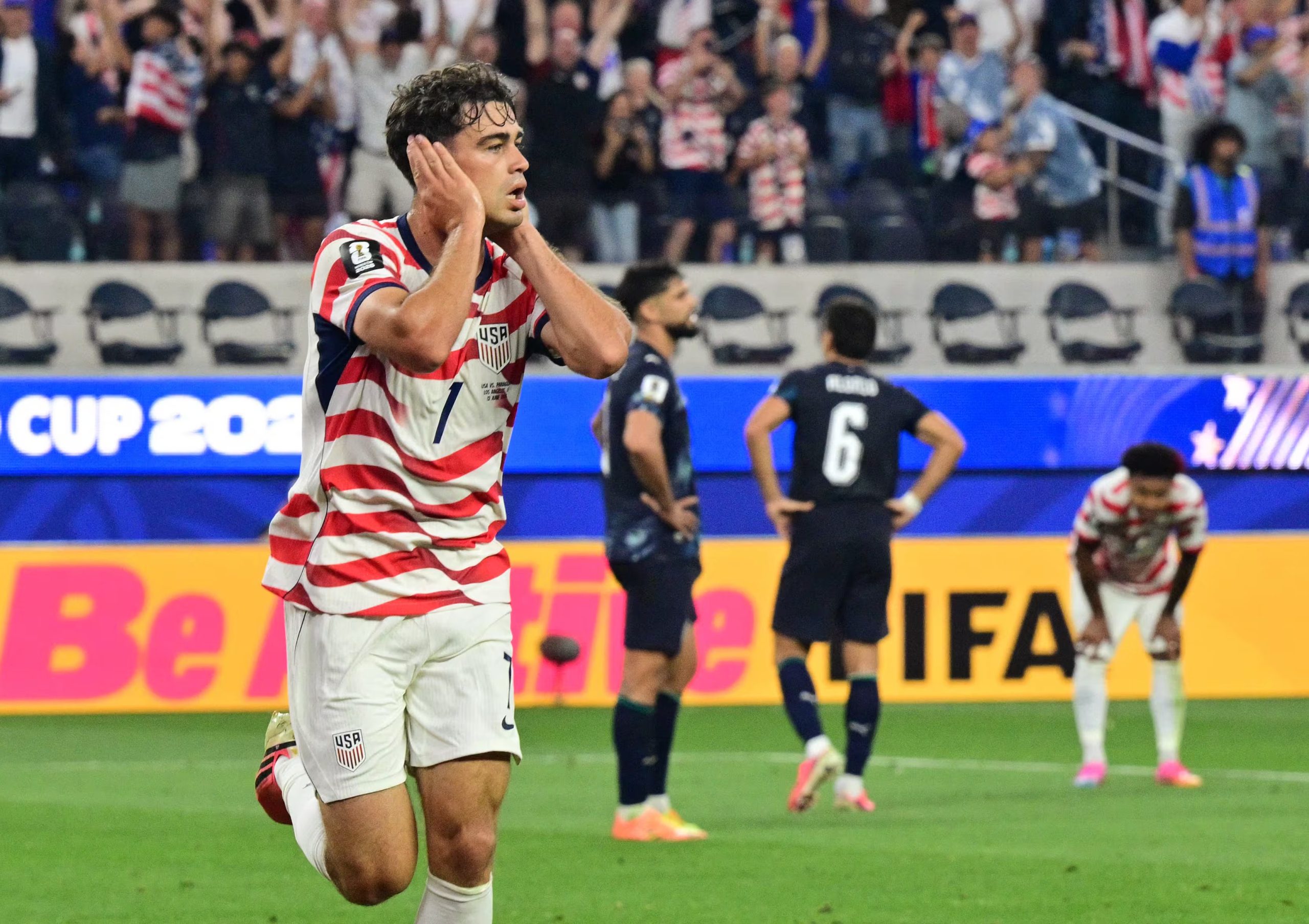 Estados Unidos le ganó 4 a 1 a Paraguay en su debut en esta Copa del Mundo (Photo by Frederic J. BROWN / AFP)