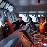 Kim Jong-un exige acelerar arsenal nuclear naval a bordo del Kang Kon