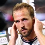 Kane iguala récord de Lineker y recibe camiseta de Ronaldo