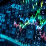 Riesgo país argentino cae a 456 puntos tras mejora de S&P