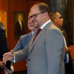 Ministro del Interior descarta nuevos toques de queda en el país