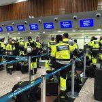 Ecuador moviliza un nuevo grupo de bomberos rescatistas hacia Venezuela