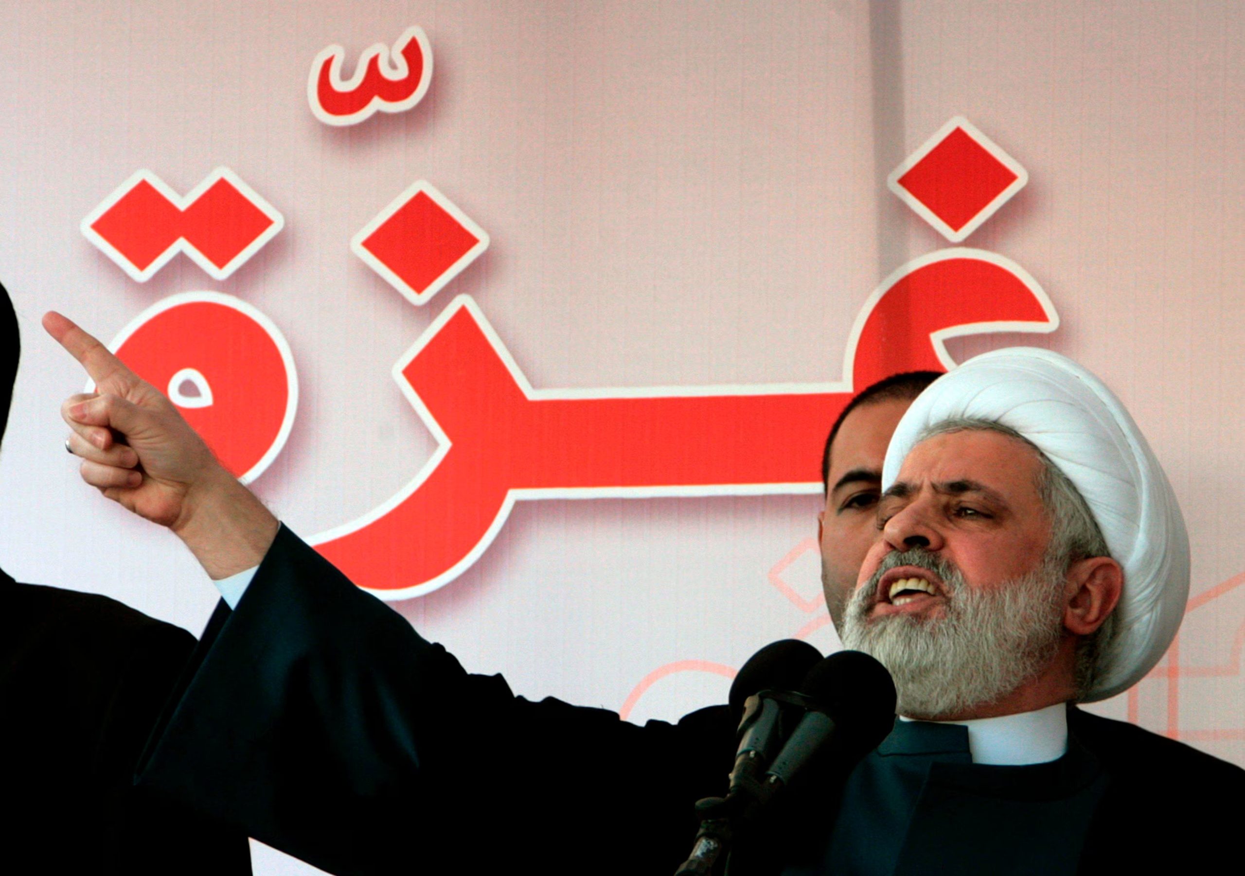 FOTO ARCHIVO. Sheikh Naim Qassem (EFE/Nabil Mounzer)
