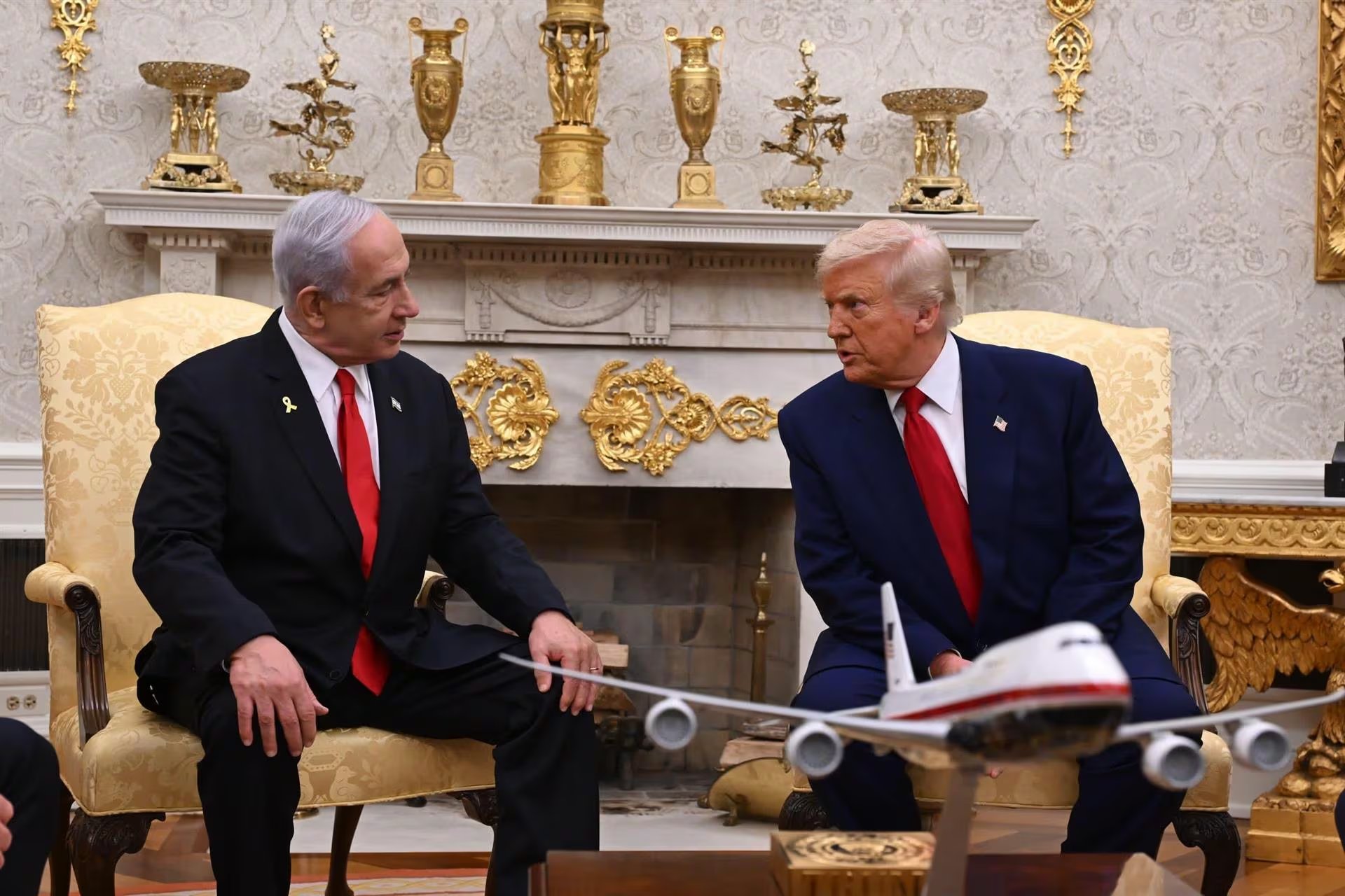 Trump reclamó al primer ministro israelí, Benjamin Netanyahu, que cancelara una ofensiva militar contra Hezbollah para evitar un deterioro de las negociaciones con Irán (EP)