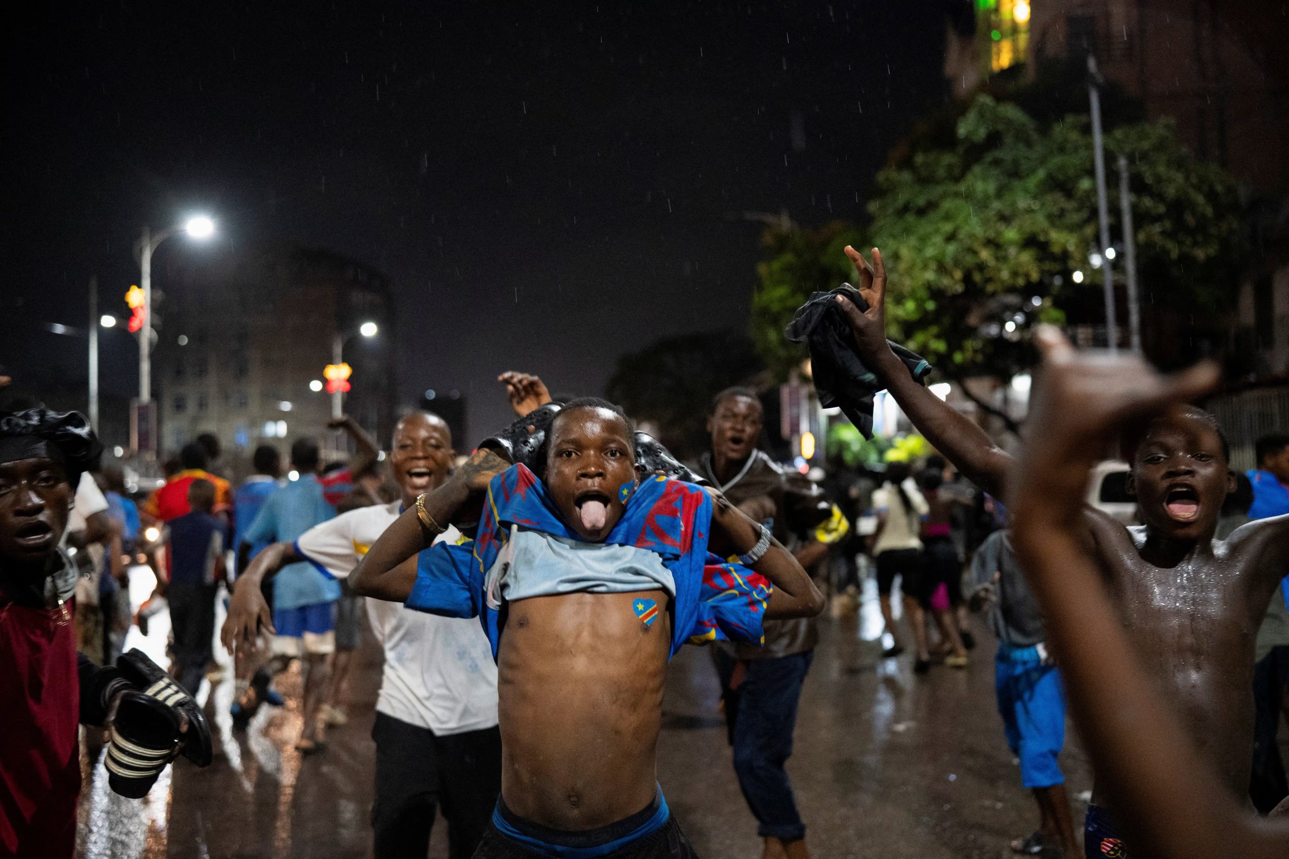 El pase al Mundial 2026 rompió una espera de más de medio siglo para el Congo y desató celebraciones enormes en regiones como Kinshasa y Goma. REUTERS/Arsene Mpiana