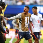 ¿Doble vara en el Mundial? La polémica Almirón-Bellingham