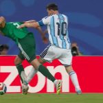Messi no debió ser expulsado: análisis de su polémica falta ante Argelia