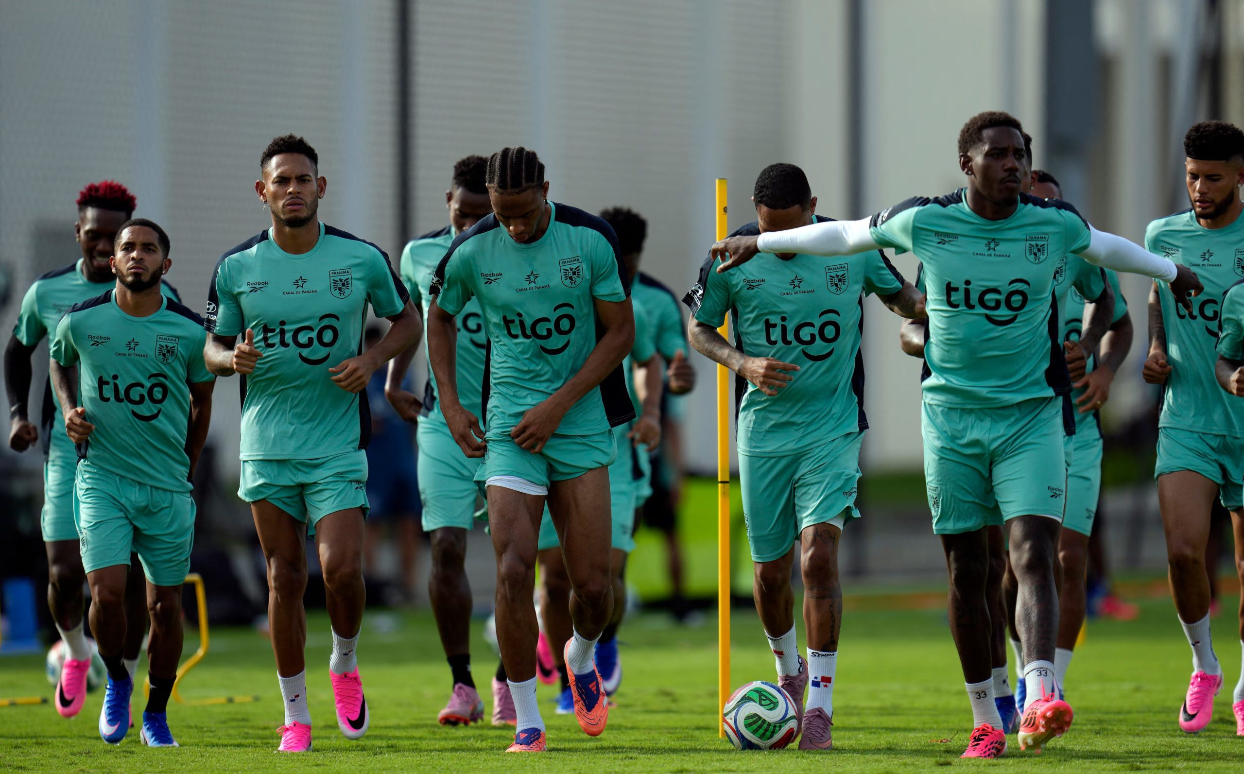Soccer Football - FIFA World Cup 2026 - Panama Training - Luis Matador Tejada High-Performance Training Center, Panama City, Panama - May 26, 2026 Panama's Anibal Godoy and teammates during training REUTERS/Enea Lebrun