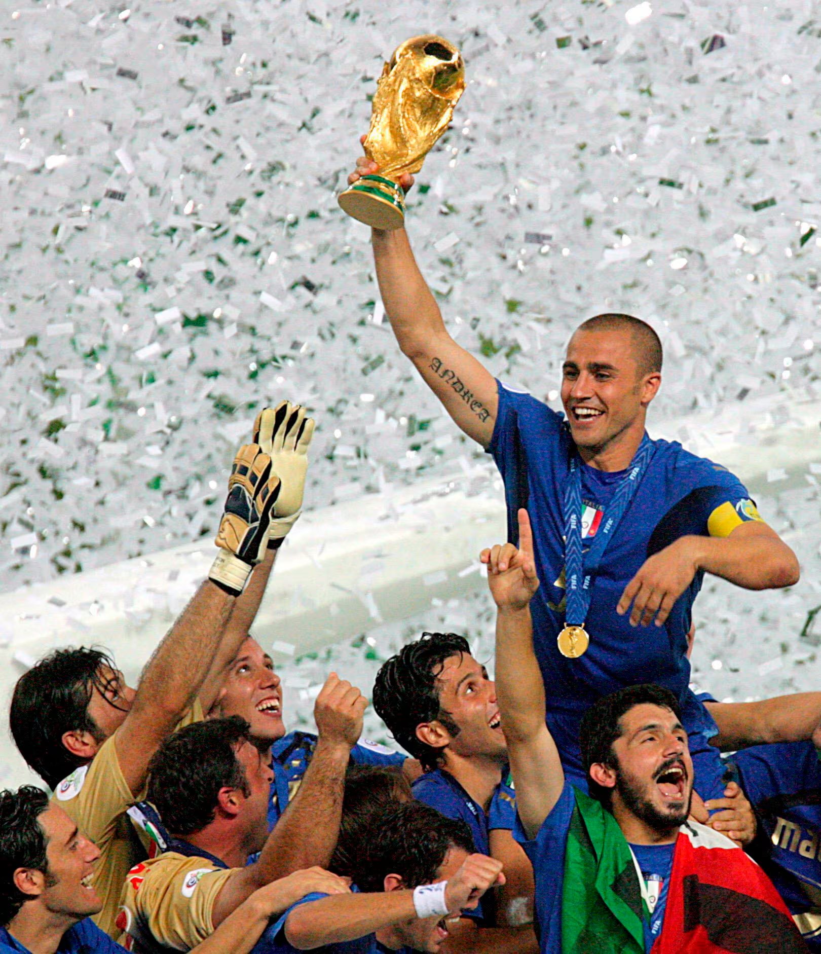 Italia fue campeona en 2006 con 23 de 23 futbolistas provenientes de la Serie A (EFE/Yuri Kochetkov/Archivo)
