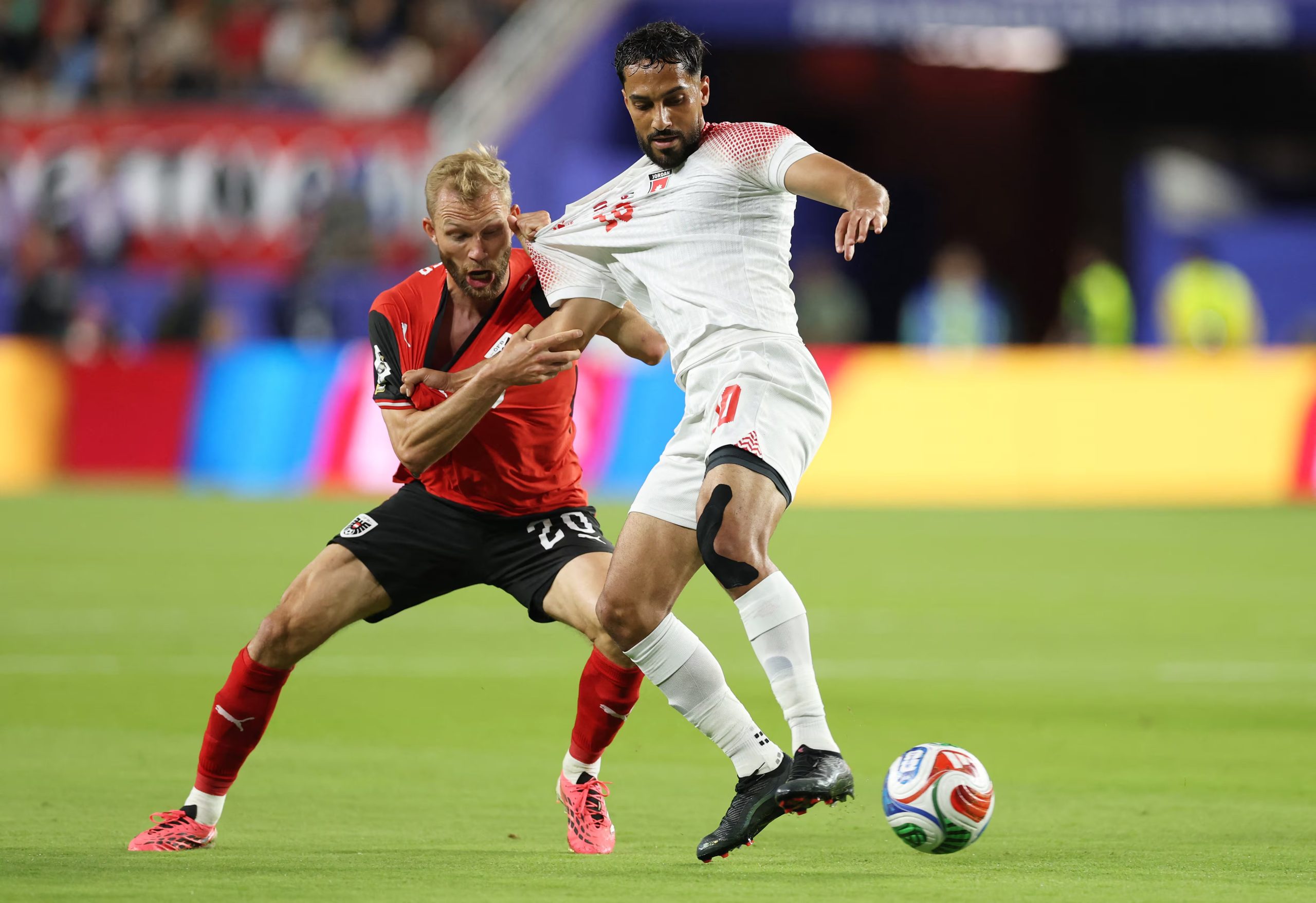 Konrad Laimer durante el triunfo de Austria sobre Jordania (AFP)