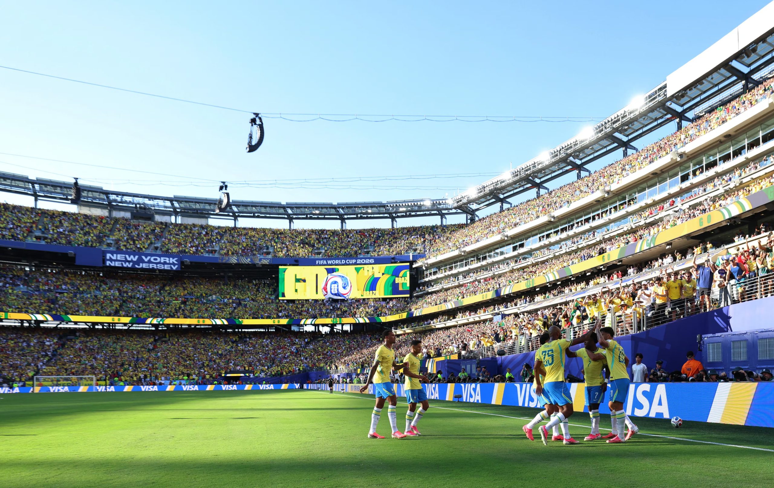 El festejo de Brasil en el gol (Reuters/Vincent Carchietta)