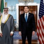 Rubio promete respaldo a Kuwait y critica ataque iraní al aeropuerto