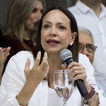 Machado pide a colombianos votar con conciencia para defender la democracia