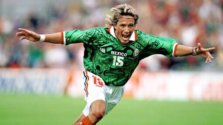 El futbolista se consagró como una de las leyendas del Tricolor. (Foto: Twitter@dogomoreno)