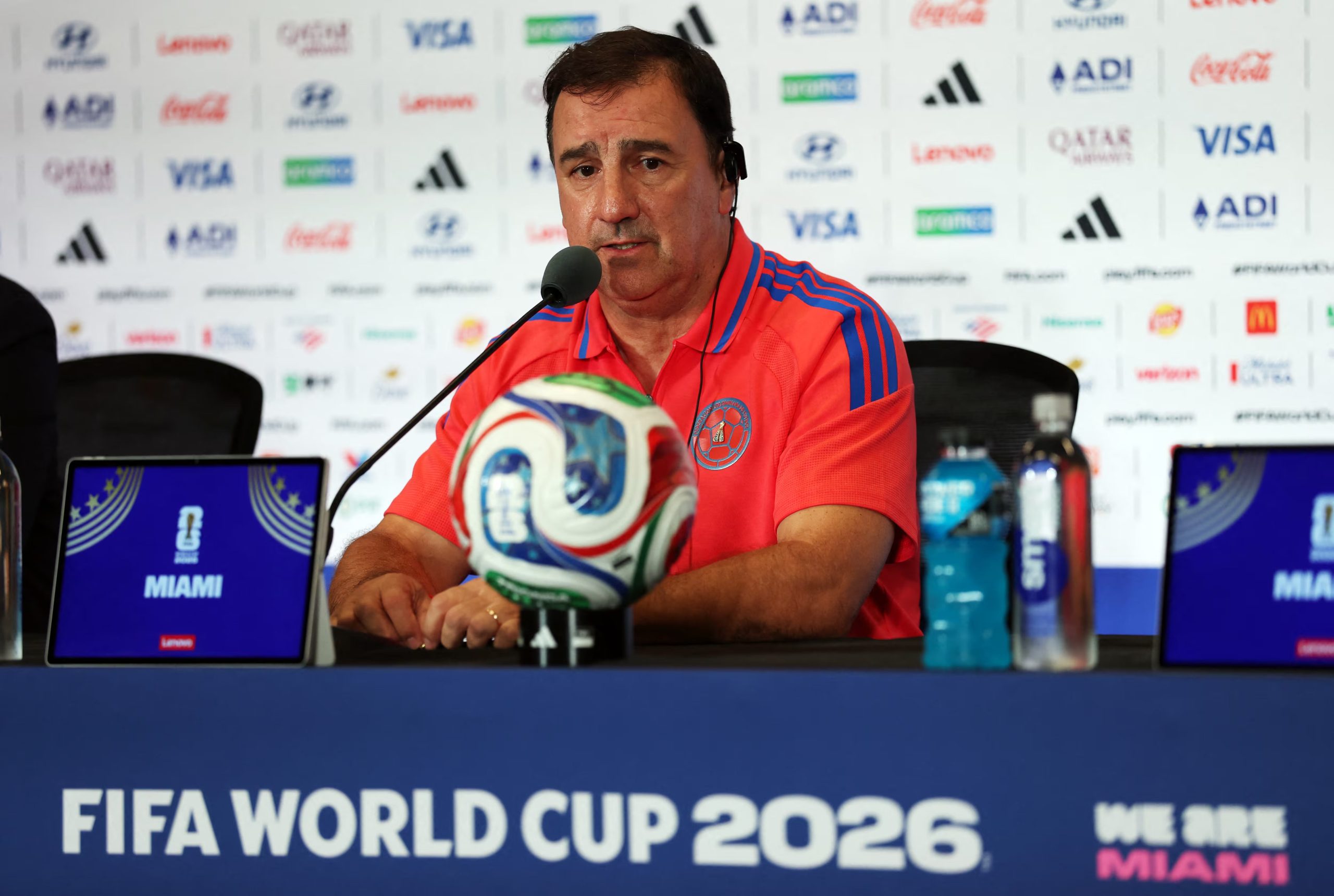 El entrenador reconoció que la Selección Colombia tuvo poco tiempo de recuperación tras el triunfo ante la República Democrática del Congo antes de viajar a Miami - crédito Paul Childs/REUTERS