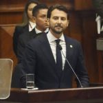 Justicia legislativa archiva la queja de Paola Cabezas contra el exministro Niels Olsen