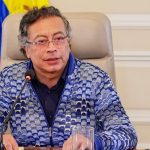 Gustavo Petro acusa a consulados de bloquear testigos electorales y lo califica como fraude