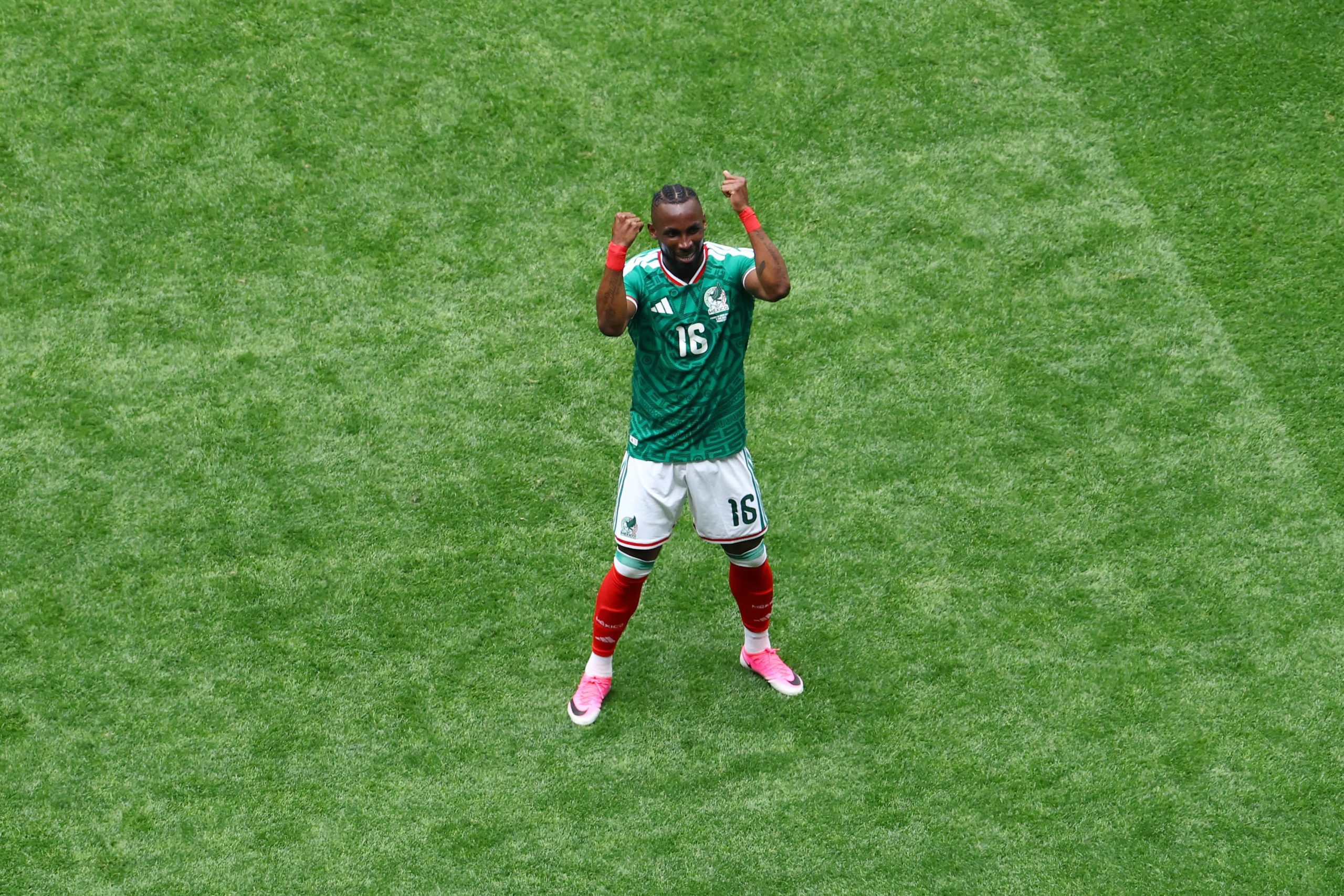 Julián Quiñones celebra su primer gol en un Mundial. REUTERS/Raquel Cunha