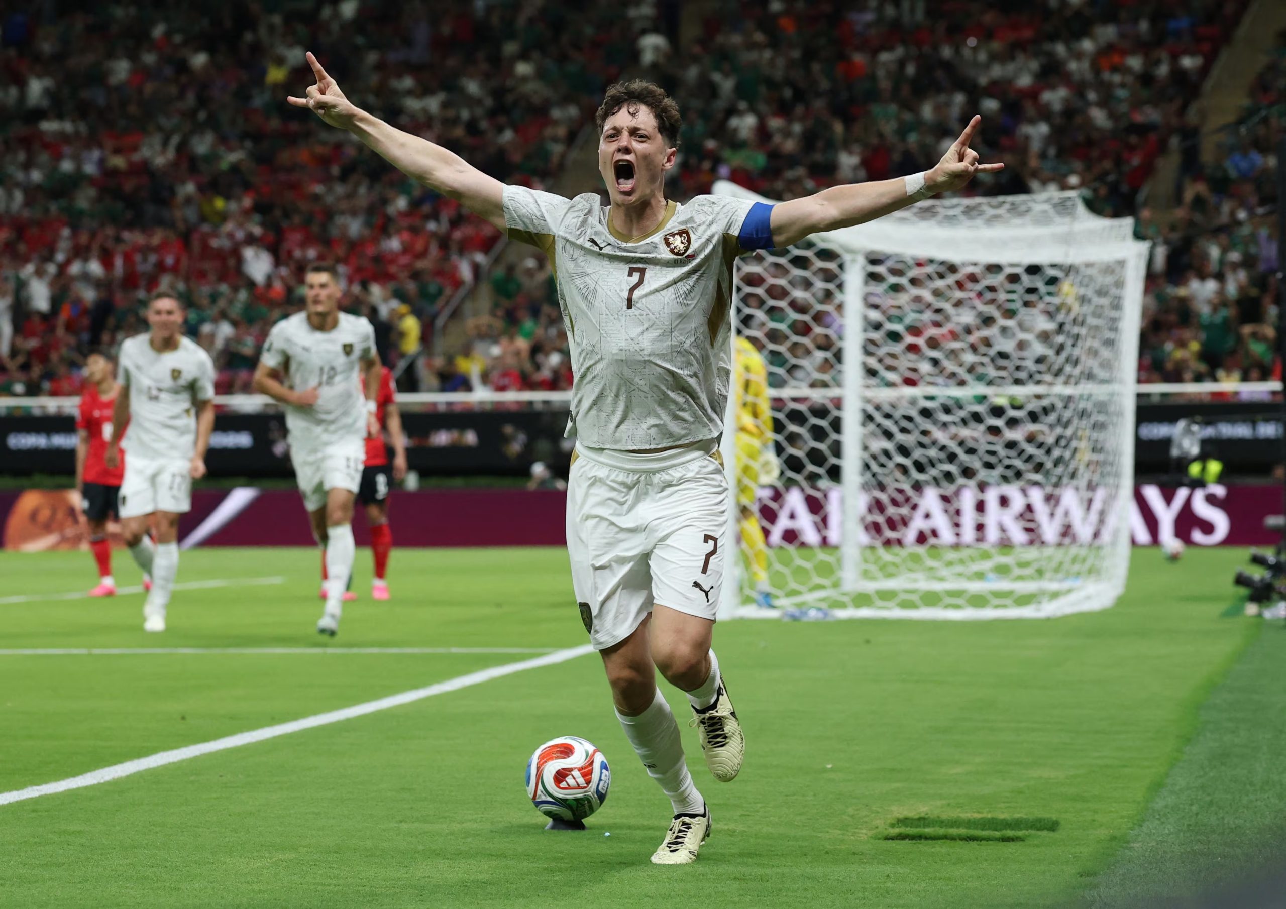 Ladislav Krejci anotó el primer gol de Chequia en este Mundial 2026 con homenaje a Tomáš Rosický, tras 20 años de ausencia en la máxima justa. REUTERS/Paul Childs