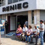 Reniec extiende horarios para recoger DNI en segunda vuelta del 7 de junio