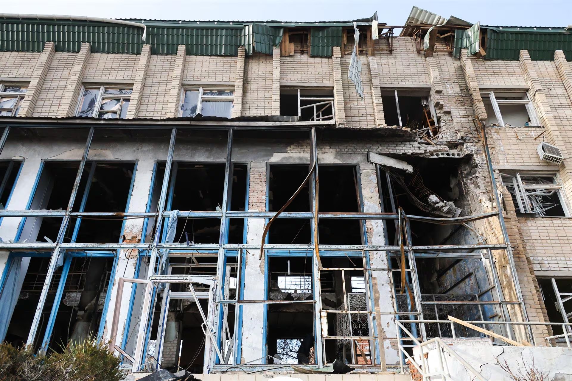 Cinco muertos y once heridos tras ataques rusos en la ciudad de Zaporizhzhia, Ucrania (Europa Press)